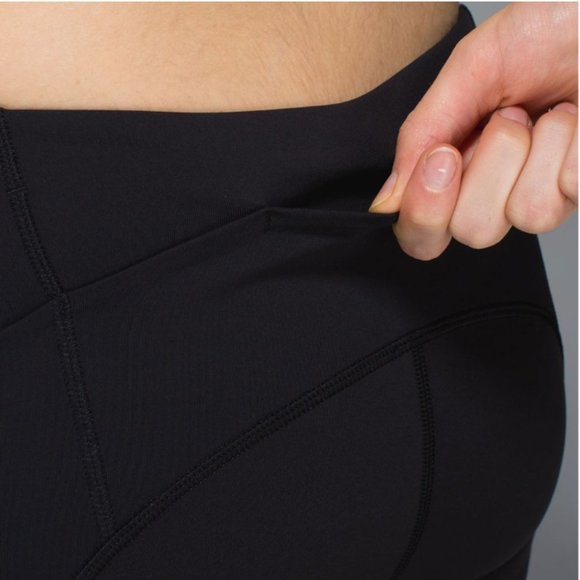 Lululemon Stash It Crop Black 6 - Picture 10 of 16